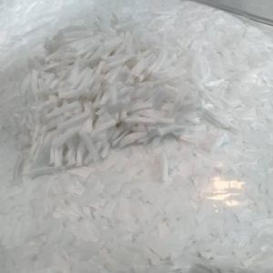 بتن الیافی چیست؟ انواع، مزایا، کاربردها و قیمت | راهنمای جامع بتن الیافی